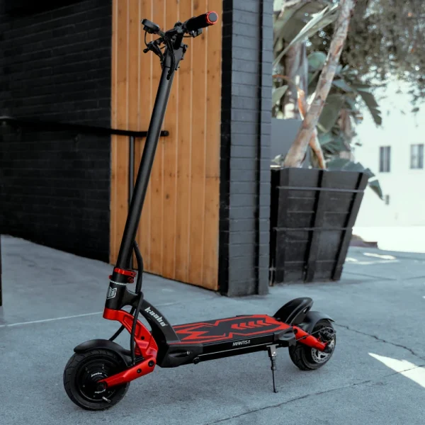 Kaabo Mantis 8 Dual Motor Electric Scooter - Image 7