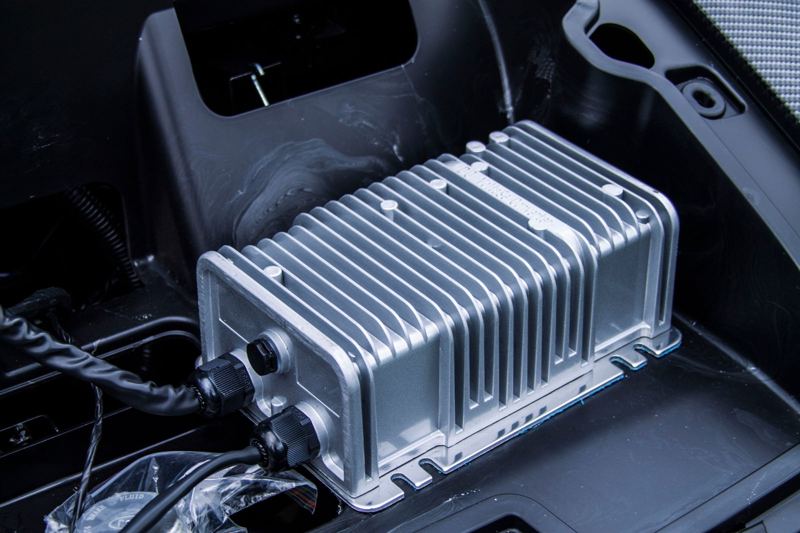 TrailMaster Taurus 80ED-U 4-Seat Electric Golf Cart with Dump Bed, 72 Volt, Aluminum Alloy Wheels - Image 18