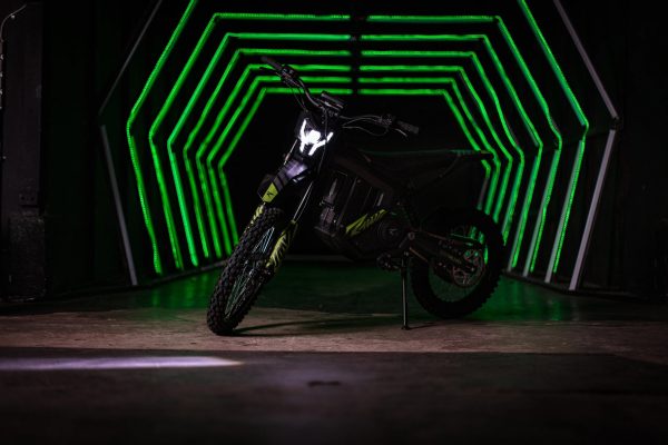 Rawrr Mantis X Electric Dirt Bike - Image 7